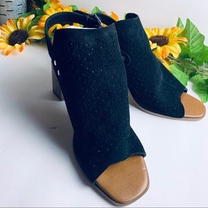 Steven by Steve Madden Keiran Black Suede Shootie